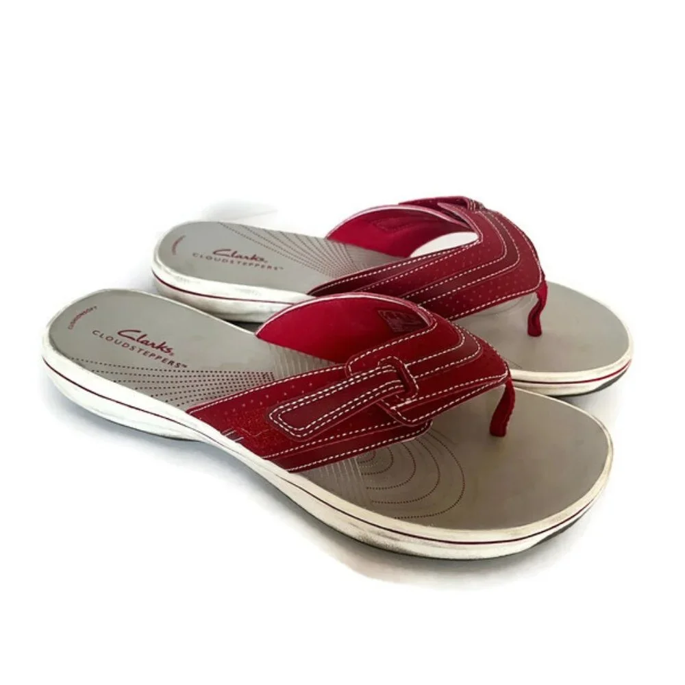 Clarks Red Cloudsteppers Women's Thong Sandals - Picture 1 of 9